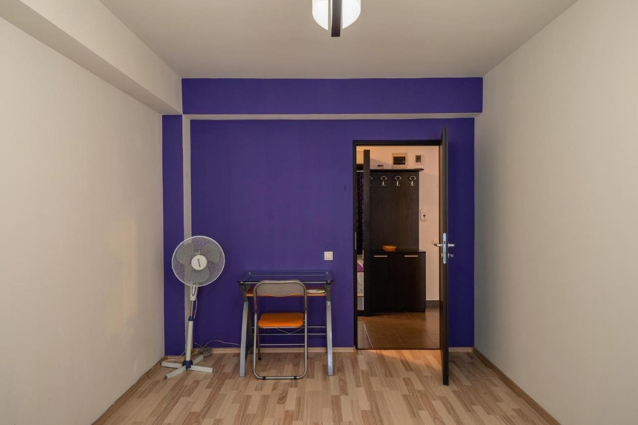 Quiet 3-Room Apt - 2 Parking Spaces - 5 Min Bus Floreşti Kültér fotó